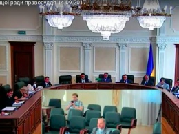 Судья Верховного Суда Украины заявил о прослушке своего мобильного