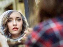 Приметы и суеверия: почему нельзя плакать в зеркало