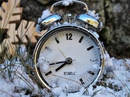 Переход на зимнее время: украинцы получат час «лишнего» сна