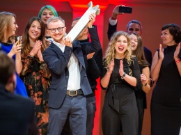 Banda Agency, которая разрабатывала бренд Ukraine Now и логотип "Евровидения 2017", стала агенцией года по версии Red Dot Awards