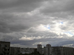 Штормовое на Днепропетровщине: погода будет облачной, но есть риск пожаров