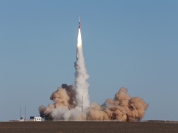 Частная китайская ракета со спутником потерпела аварию