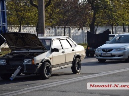 На Херсонском шоссе в Николаеве столкнулись «Дэу» и ВАЗ