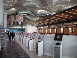 В Стамбуле открыли первую очередь крупнейшего в мире аэропорта