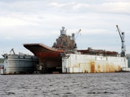 В Мурманске затонул плавдок, где ремонтировали "Адмирала Кузнецова"