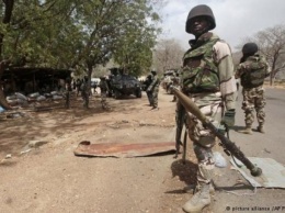 Военные обстреляли протестующих в Нигерии: есть раненые