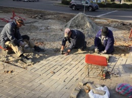 «Николаевводоканал» восстановит плитку возле памятника милиционерам до 2 ноября