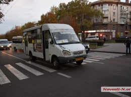 В центре Николаева маршрутка сбила пешехода на переходе