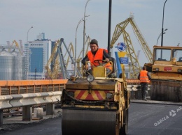 В Одессе ремонтируют самый длинный мост города