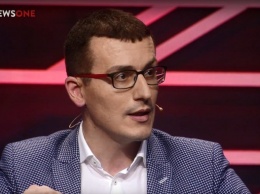 Томиленко: Политики и правоохранители не защищают журналистов, а становятся в авангарде тех, кто их атакует