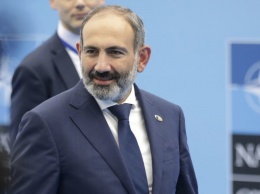 Парламент Армении повторно отклонил кандидатуру Пашиняна на пост премьера