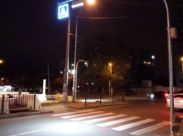 На Фонтанской дороге начали освещать пешеходные переходы