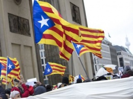 Прокуратура требует до 25 лет тюрьмы для бывших каталонских политиков
