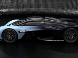 В сети появились свежие фото производительного гиперкара Aston Martin