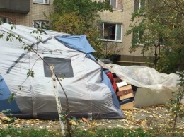 В Киеве коллекторы вышвырнули семью из собственной квартиры на улицу