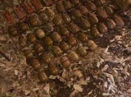 В Луганской области у местного жителя изъяли арсенал боеприпасов