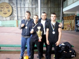 Херсонские боксеры завоевали полный комплект наград на переходном чемпионате Украины