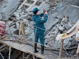В России под Нефтеюганском обрушился мост, есть погибшие