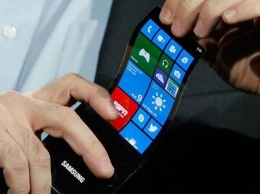 Новые подробности о гибком смартфоне Samsung - "трубка" получит два экрана