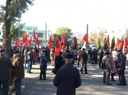 В Запорожье провели митинг по случаю годовщины Октябрьской революции