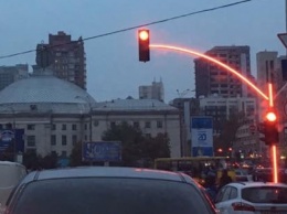 В Киеве вандалы сломали пять светофоров
