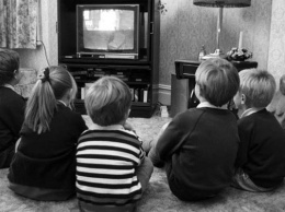 В Великобритании более 7 тысяч семей до сих пор смотрят черно-белые телевизоры