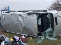 В Крыму микроавтобус с детьми попал в серьезную аварию