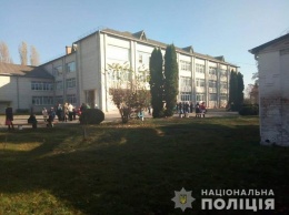 Подросток в Киевской области распылил газ в школе, девять детей госпитализированы - полиция