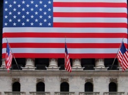 ФРС пытается продлить экономический рост США - Bloomberg