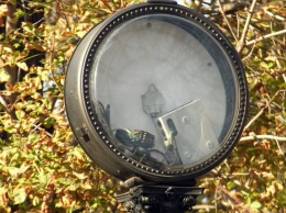 Часы в Горсаду работают только ночью, причем неправильно (фото)