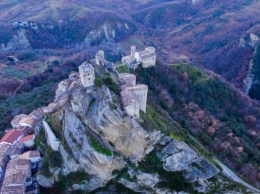 В Италии можно арендовать замок за $100