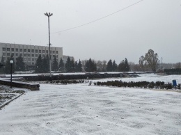 В «ЛНР» нежданно нагрянула зима: снег, лед и пустота