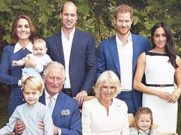 В сети слили новые фото королевской семьи