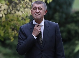 Премьера Чехии призывают уйти в отставку из-за «крымского скандала» с сыном