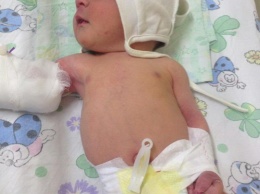В Лисичанске разыскивают женщину, бросившую у больницы своего двухдневного сына