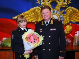 В МВД выбрали самую красивую сотрудницу крымского МВД