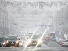 Снегопад в Киеве: водителей просят убрать авто с улиц
