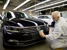 Производство Volkswagen Passat хотят перевести на завод?koda в Чехию