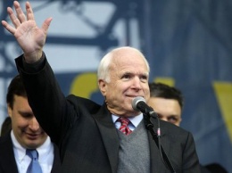Семья Маккейна поддерживает идею назвать одну из улиц Киева в честь сенатора, - Киевсовет