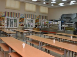 В брянской школе потребовали от родителей личные данные в обмен на горячую еду для детей