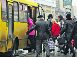 Кондуктор выкинула ребенка из троллейбуса на мороз: Не украинцы, а быдлота