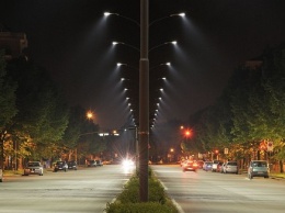 До конца года улицы Киева будет освещать 12,5 тысяч энергосберегающих светильников, - КГГА
