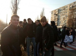 В Одесской области перекрыли еще одну трассу, одна из протестующих госпитализирована