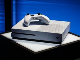 Microsoft готовится выпустить бюджетную Xbox One Scarlett впервые без дисковода