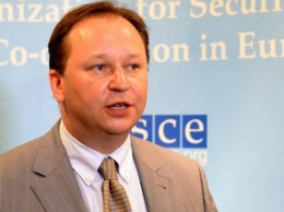 Младший брат российского кандидата на пост главы Интерпола более восьми лет представляет Украину в ОБСЕ