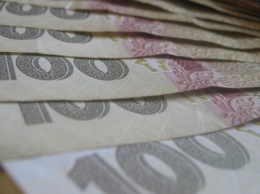 В Запорожье парень украл крупную сумму у пенсионерки, которая его приютила