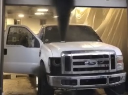 Тюнингованный 1200-сильный Ford взорвался во время теста (видео)