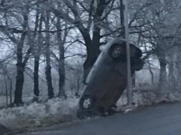 В Волынской области авто перевернулось "вверх тормашками" из-за ДТП. Фото