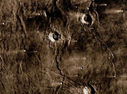 Некоторые свидетельства существования жидкой воды на Марсе могут оказаться ошибочными
