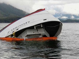 Яхта со звездами шоу-бизнеса ушла под воду, много жертв: подробности и кадры трагедии